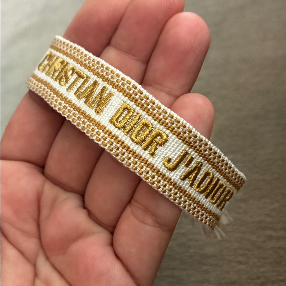 Ajustable Cream and Gold Tassel Hair Bracelet